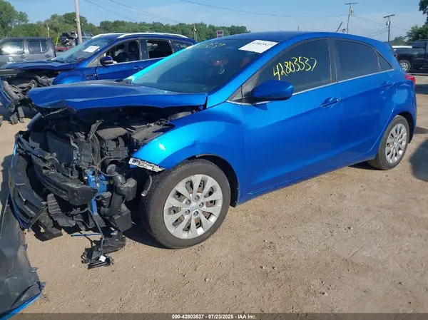 KMHD35LH6HU377939 2017 HYUNDAI ELANTRA - Image 2