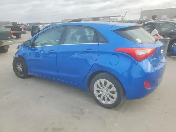KMHD35LH6HU380307 2017 HYUNDAI ELANTRA - Image 2