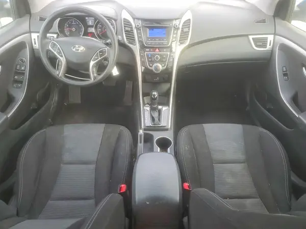 KMHD35LH6HU380307 2017 HYUNDAI ELANTRA - Image 8
