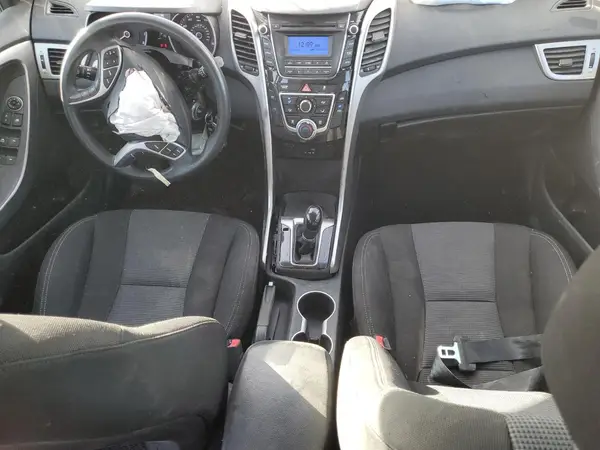 KMHD35LH6HU380887 2017 HYUNDAI ELANTRA - Image 8