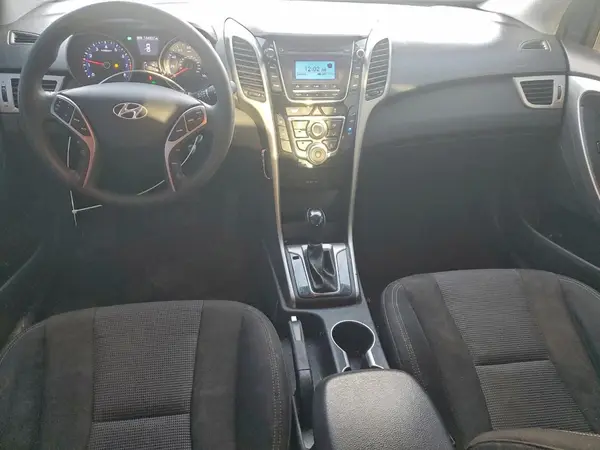 KMHD35LH6HU384387 2017 HYUNDAI ELANTRA - Image 8