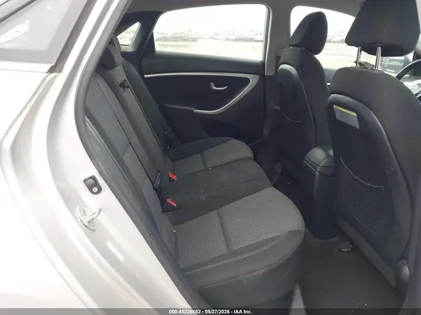 KMHD35LH7GU252771 2016 HYUNDAI ELANTRA - Image 8