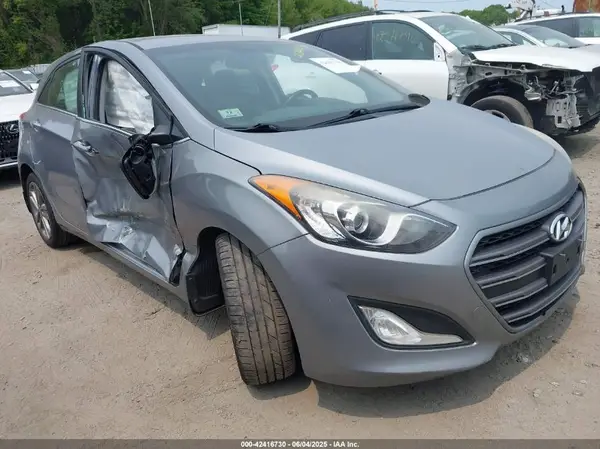 KMHD35LH7GU259770 2016 HYUNDAI ELANTRA - Image 1
