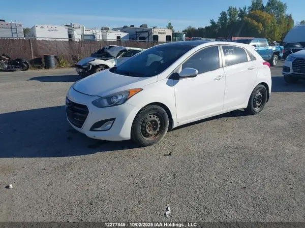 KMHD35LH7GU260336 2016 HYUNDAI ELANTRA - Image 2