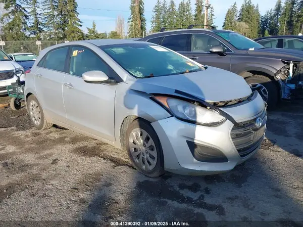 KMHD35LH7GU261356 2016 HYUNDAI ELANTRA - Image 1