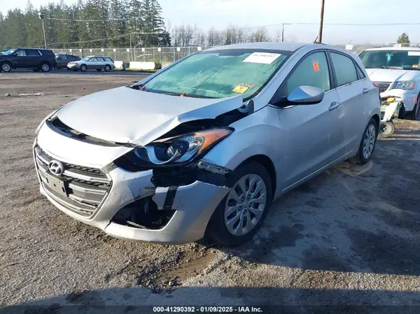 KMHD35LH7GU261356 2016 HYUNDAI ELANTRA - Image 2