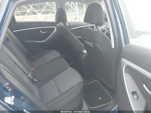 KMHD35LH7GU263429 2016 HYUNDAI ELANTRA - Image 8