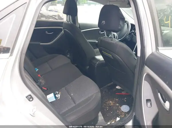 KMHD35LH7GU268968 2016 HYUNDAI ELANTRA - Image 8