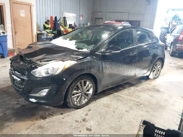 KMHD35LH7GU270218 2016 HYUNDAI ELANTRA - Image 2