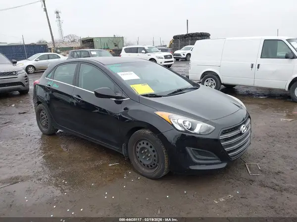 KMHD35LH7GU270753 2016 HYUNDAI ELANTRA - Image 1