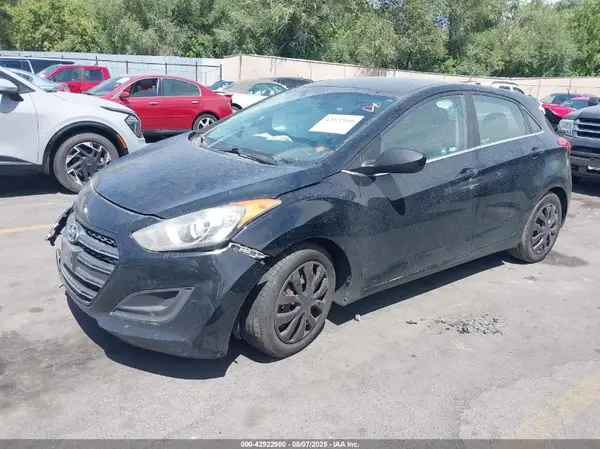 KMHD35LH7GU273054 2016 HYUNDAI ELANTRA - Image 2