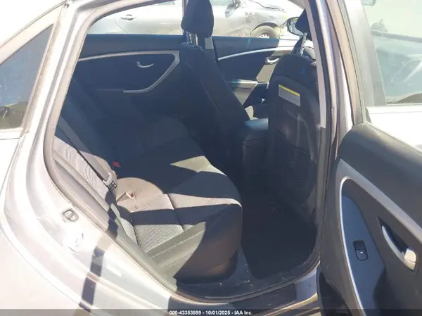 KMHD35LH7GU274429 2016 HYUNDAI ELANTRA - Image 8