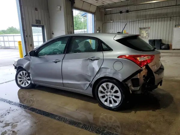 KMHD35LH7GU275032 2016 HYUNDAI ELANTRA - Image 2