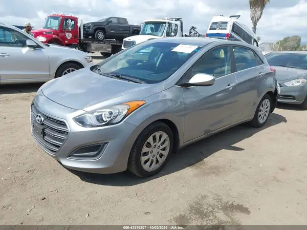 KMHD35LH7GU276777 2016 HYUNDAI ELANTRA - Image 2