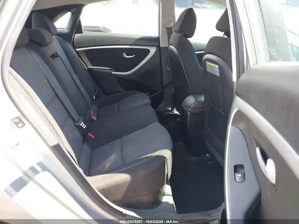 KMHD35LH7GU276777 2016 HYUNDAI ELANTRA - Image 8