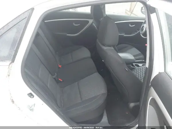 KMHD35LH7GU282269 2016 HYUNDAI ELANTRA - Image 8