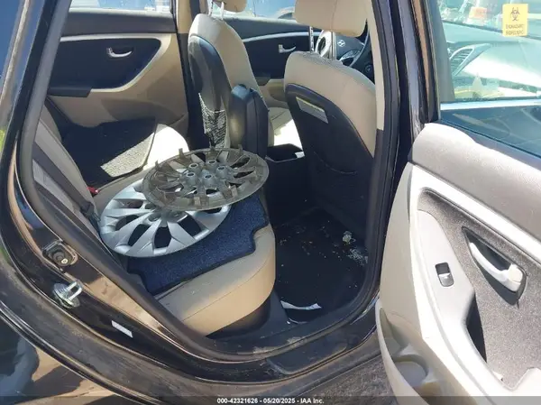 KMHD35LH7GU283972 2016 HYUNDAI ELANTRA - Image 8