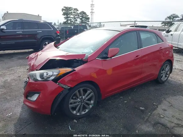 KMHD35LH7GU284037 2016 HYUNDAI ELANTRA - Image 2