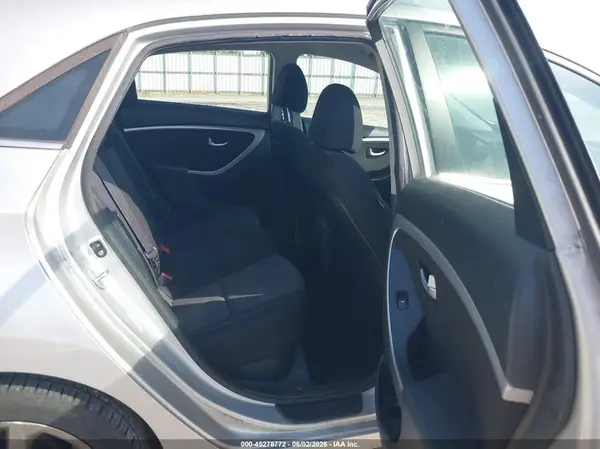 KMHD35LH7GU286600 2016 HYUNDAI ELANTRA - Image 8