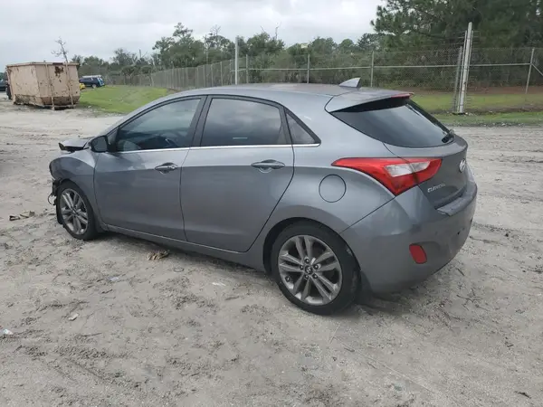 KMHD35LH7GU287780 2016 HYUNDAI ELANTRA - Image 2
