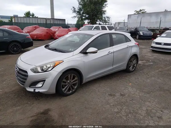 KMHD35LH7GU288301 2016 HYUNDAI ELANTRA - Image 2