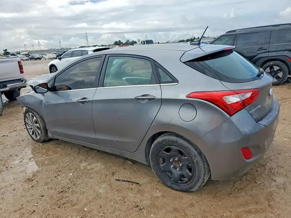 KMHD35LH7GU292896 2016 HYUNDAI ELANTRA - Image 2