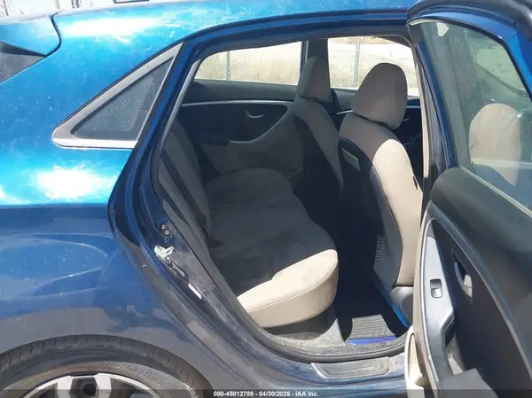 KMHD35LH7GU299556 2016 HYUNDAI ELANTRA - Image 8