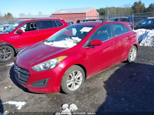 KMHD35LH7GU303461 2016 HYUNDAI ELANTRA - Image 2