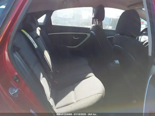 KMHD35LH7GU303461 2016 HYUNDAI ELANTRA - Image 8