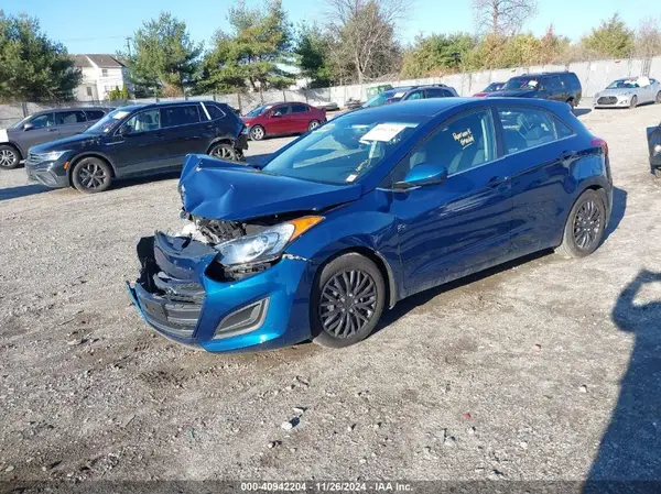 KMHD35LH7GU303489 2016 HYUNDAI ELANTRA - Image 2