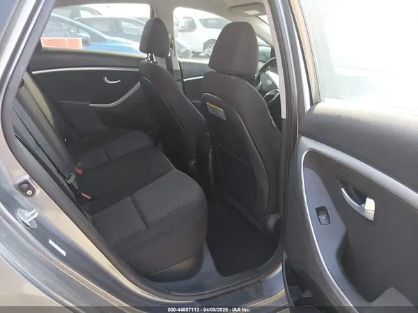 KMHD35LH7GU303542 2016 HYUNDAI ELANTRA - Image 8