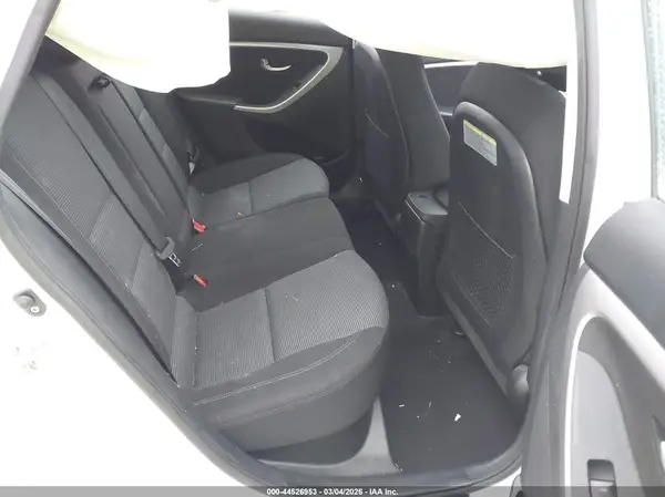 KMHD35LH7GU304612 2016 HYUNDAI ELANTRA - Image 8