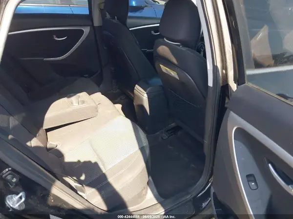 KMHD35LH7GU305856 2016 HYUNDAI ELANTRA - Image 8