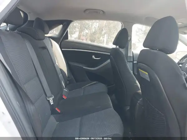 KMHD35LH7GU312516 2016 HYUNDAI ELANTRA - Image 8