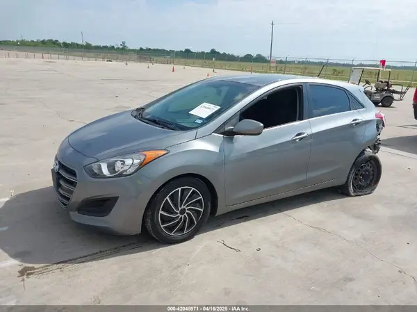 KMHD35LH7GU314363 2016 HYUNDAI ELANTRA - Image 2