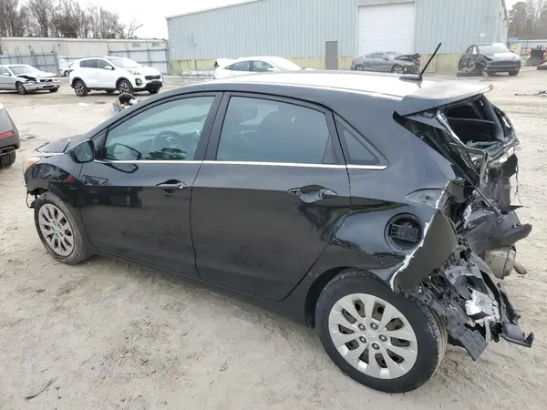 KMHD35LH7GU317148 2016 HYUNDAI ELANTRA - Image 2