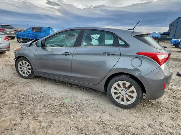 KMHD35LH7GU317408 2016 HYUNDAI ELANTRA - Image 2