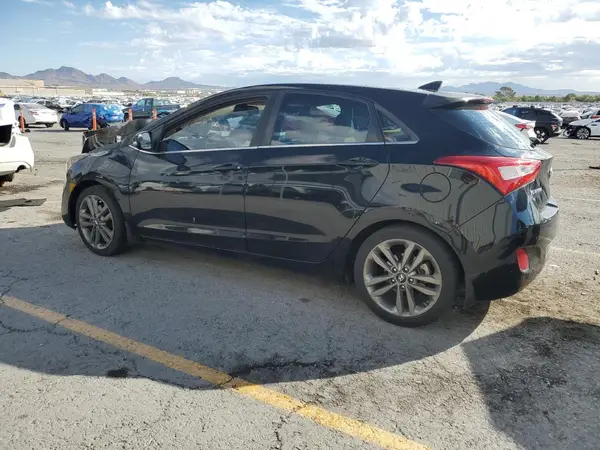 KMHD35LH7GU318364 2016 HYUNDAI ELANTRA - Image 2