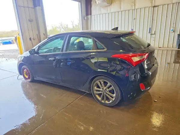 KMHD35LH7GU319627 2016 HYUNDAI ELANTRA - Image 2