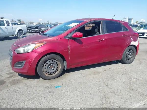 KMHD35LH7GU321328 2016 HYUNDAI ELANTRA - Image 2