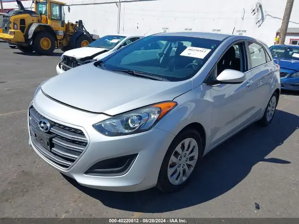 KMHD35LH7GU322687 2016 HYUNDAI ELANTRA - Image 2