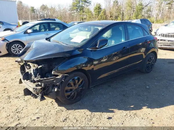 KMHD35LH7GU323774 2016 HYUNDAI ELANTRA - Image 2