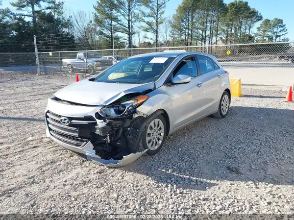 KMHD35LH7GU325329 2016 HYUNDAI ELANTRA - Image 2