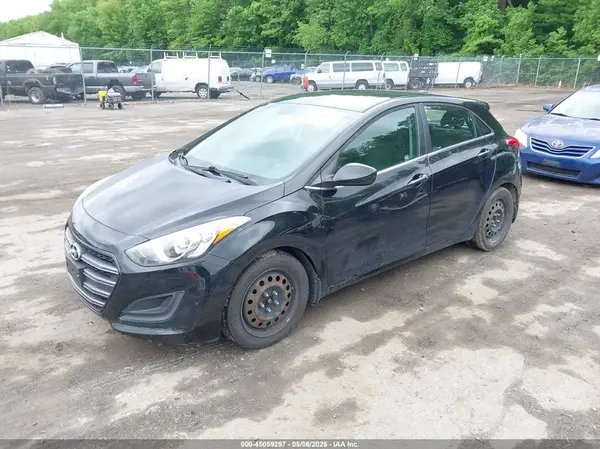 KMHD35LH7GU327209 2016 HYUNDAI ELANTRA - Image 2