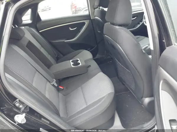 KMHD35LH7GU327209 2016 HYUNDAI ELANTRA - Image 8