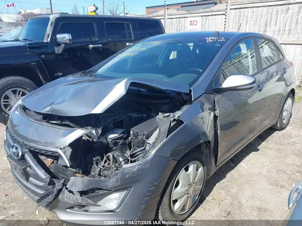 KMHD35LH7GU333043 2016 HYUNDAI ELANTRA - Image 2
