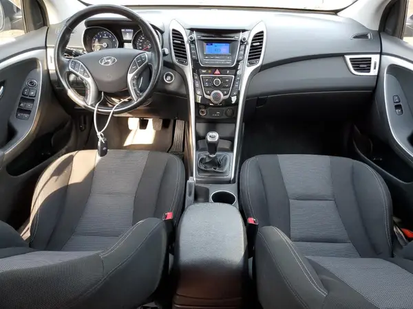 KMHD35LH7GU333463 2016 HYUNDAI ELANTRA - Image 8