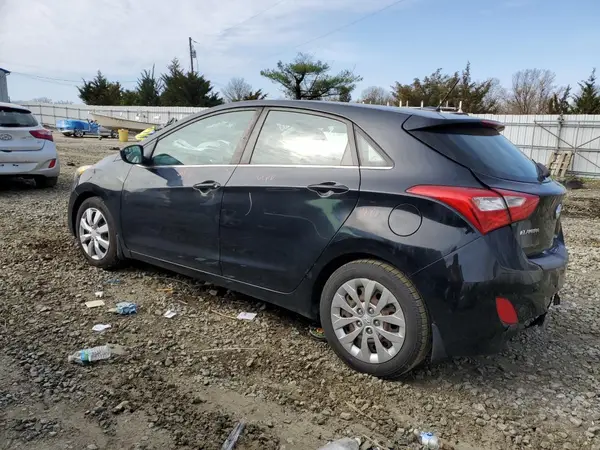 KMHD35LH7GU338985 2016 HYUNDAI ELANTRA - Image 2