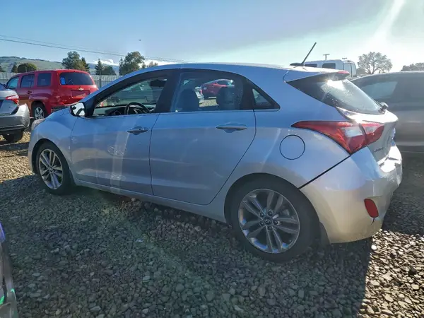 KMHD35LH7HU349759 2017 HYUNDAI ELANTRA - Image 2