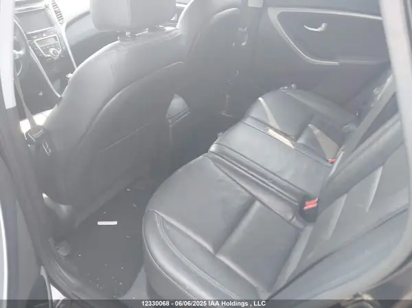 KMHD35LH7HU356033 2017 HYUNDAI ELANTRA - Image 8